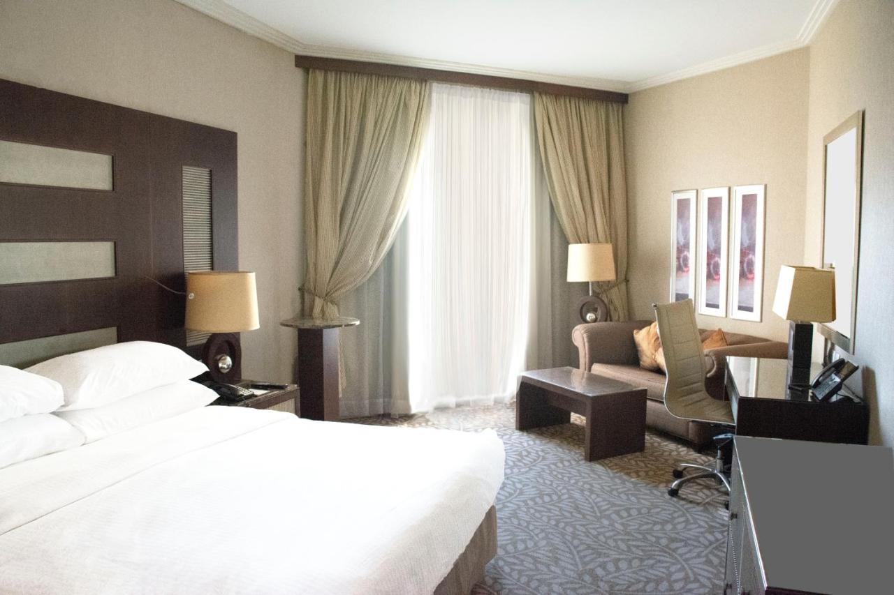 Al Corniche Hotel Jeddah Exterior photo A typical room at the hotel