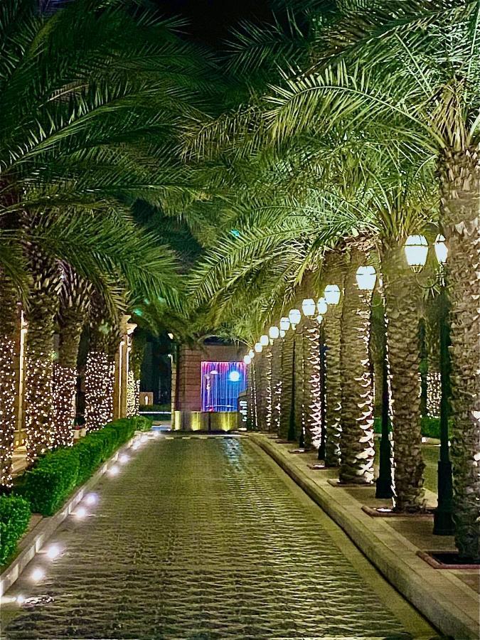 Al Corniche Hotel Jeddah Exterior photo Palm Jumeirah